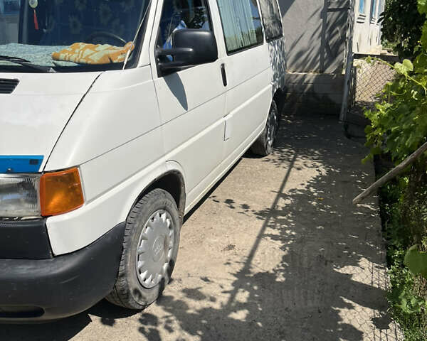 Белый Фольксваген Transporter, объемом двигателя 1.9 л и пробегом 277 тыс. км за 6000 $, фото 1 на Automoto.ua