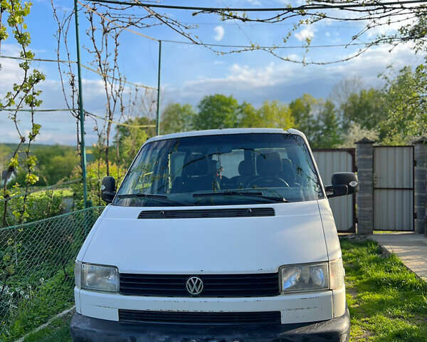 Білий Фольксваген Transporter, об'ємом двигуна 1.9 л та пробігом 326 тис. км за 4697 $, фото 1 на Automoto.ua