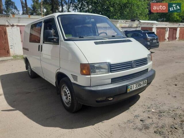 Білий Фольксваген Transporter, об'ємом двигуна 2.5 л та пробігом 375 тис. км за 9000 $, фото 1 на Automoto.ua