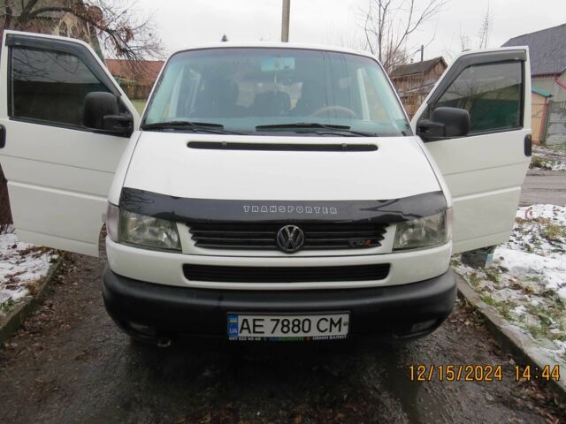 Білий Фольксваген Transporter, об'ємом двигуна 2.5 л та пробігом 430 тис. км за 6500 $, фото 1 на Automoto.ua