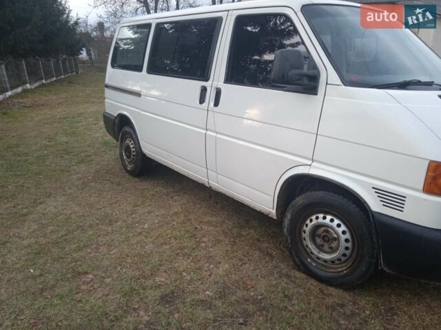 Білий Фольксваген Transporter, об'ємом двигуна 1.9 л та пробігом 384 тис. км за 5200 $, фото 1 на Automoto.ua