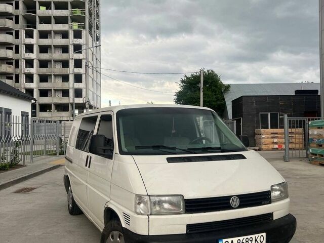 Белый Фольксваген Transporter, объемом двигателя 1.9 л и пробегом 310 тыс. км за 5500 $, фото 1 на Automoto.ua