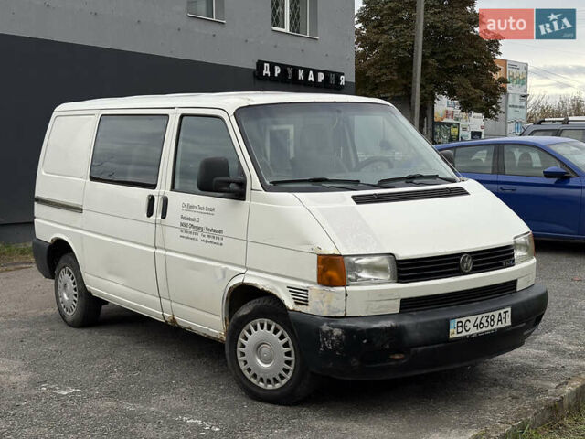 Белый Фольксваген Transporter, объемом двигателя 2.46 л и пробегом 338 тыс. км за 4200 $, фото 1 на Automoto.ua