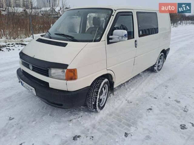 Белый Фольксваген Transporter, объемом двигателя 1.9 л и пробегом 319 тыс. км за 4300 $, фото 1 на Automoto.ua
