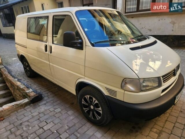 Білий Фольксваген Transporter, об'ємом двигуна 2.5 л та пробігом 419 тис. км за 7800 $, фото 1 на Automoto.ua