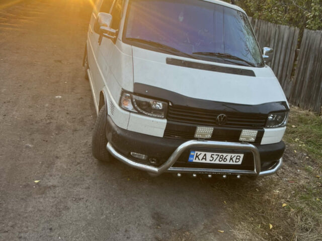 Білий Фольксваген Transporter, об'ємом двигуна 2.5 л та пробігом 360 тис. км за 6500 $, фото 1 на Automoto.ua