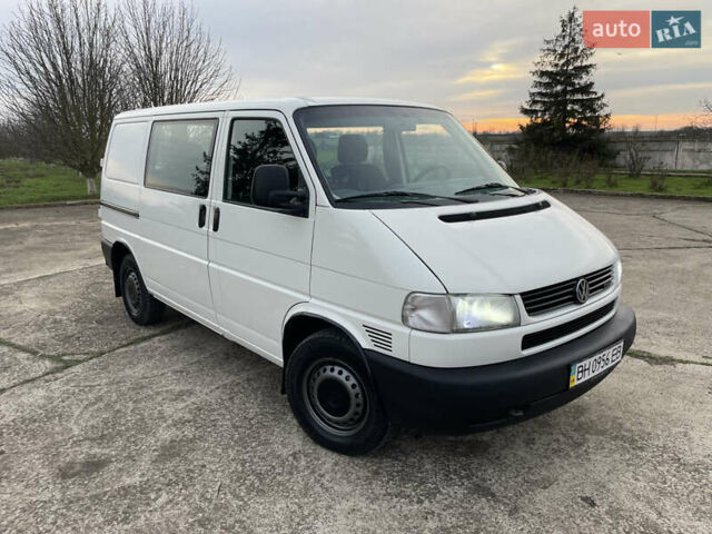 Белый Фольксваген Transporter, объемом двигателя 2.5 л и пробегом 390 тыс. км за 6900 $, фото 1 на Automoto.ua