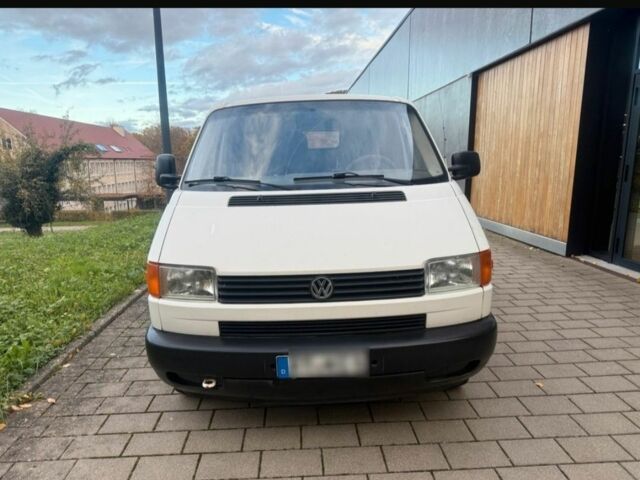 Белый Фольксваген Transporter, объемом двигателя 0 л и пробегом 238 тыс. км за 3000 $, фото 1 на Automoto.ua