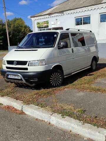 Белый Фольксваген Transporter, объемом двигателя 2.5 л и пробегом 428 тыс. км за 8709 $, фото 1 на Automoto.ua