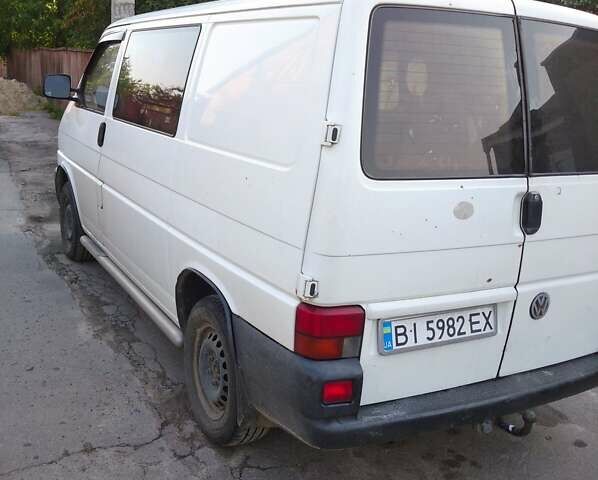 Белый Фольксваген Transporter, объемом двигателя 1.9 л и пробегом 492 тыс. км за 6500 $, фото 1 на Automoto.ua