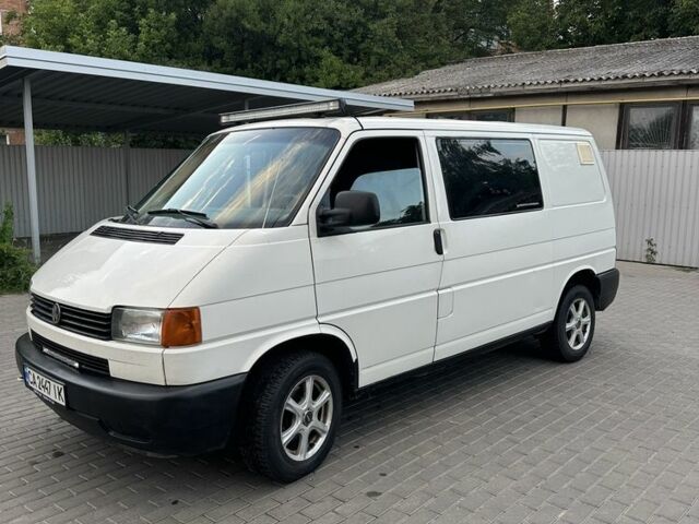 Белый Фольксваген Transporter, объемом двигателя 1.9 л и пробегом 340 тыс. км за 5291 $, фото 1 на Automoto.ua