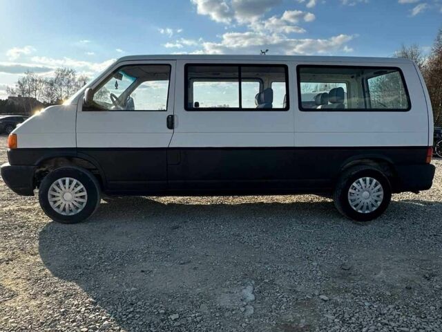 Білий Фольксваген Transporter, об'ємом двигуна 0 л та пробігом 300 тис. км за 3950 $, фото 1 на Automoto.ua