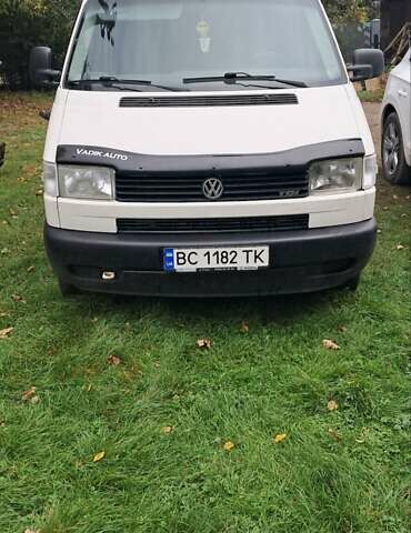 Белый Фольксваген Transporter, объемом двигателя 2.5 л и пробегом 386 тыс. км за 8000 $, фото 1 на Automoto.ua