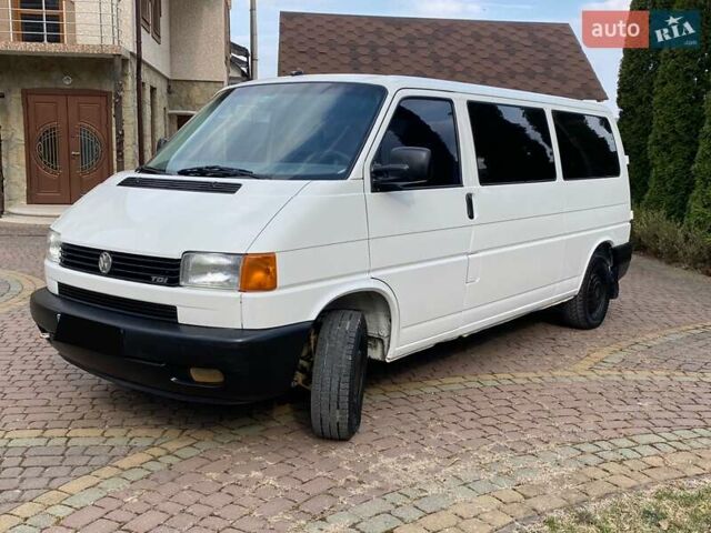 Белый Фольксваген Transporter, объемом двигателя 2.5 л и пробегом 409 тыс. км за 5700 $, фото 1 на Automoto.ua
