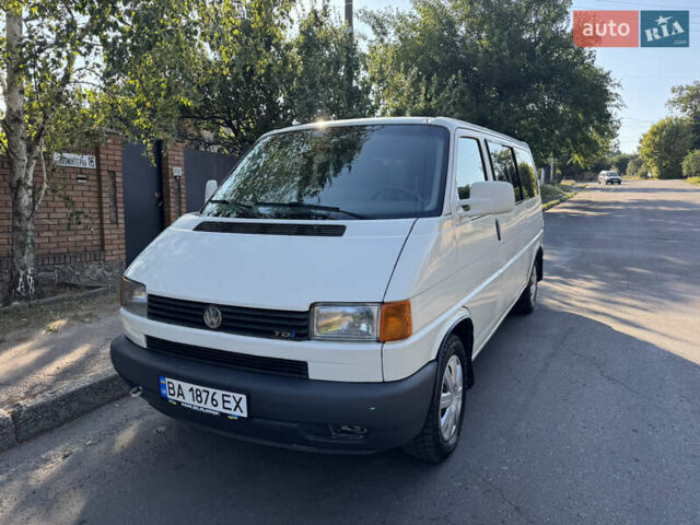 Білий Фольксваген Transporter, об'ємом двигуна 2.46 л та пробігом 331 тис. км за 7800 $, фото 1 на Automoto.ua