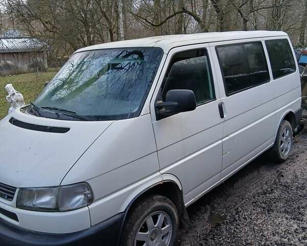 Белый Фольксваген Transporter, объемом двигателя 2.46 л и пробегом 430 тыс. км за 5500 $, фото 1 на Automoto.ua