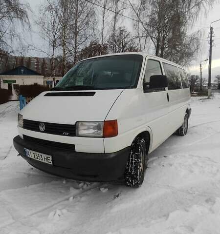 Белый Фольксваген Transporter, объемом двигателя 2.5 л и пробегом 375 тыс. км за 6500 $, фото 1 на Automoto.ua