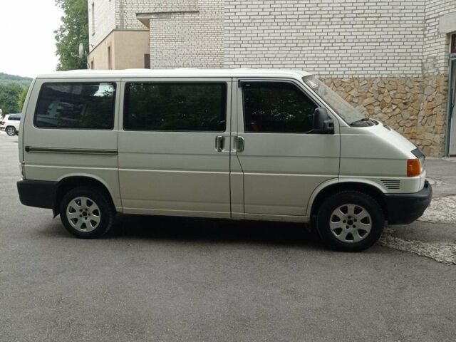 Белый Фольксваген Transporter, объемом двигателя 1.9 л и пробегом 355 тыс. км за 7500 $, фото 1 на Automoto.ua