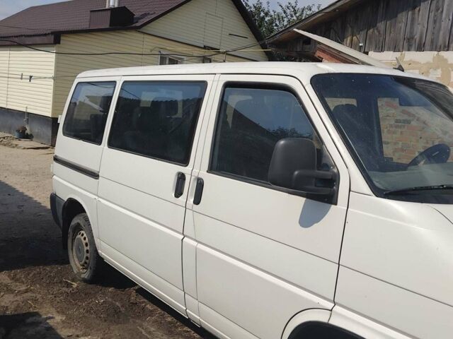 Білий Фольксваген Transporter, об'ємом двигуна 1.97 л та пробігом 300 тис. км за 5500 $, фото 1 на Automoto.ua
