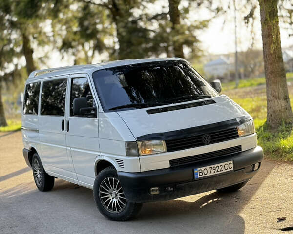 Белый Фольксваген Transporter, объемом двигателя 2.5 л и пробегом 440 тыс. км за 5999 $, фото 1 на Automoto.ua