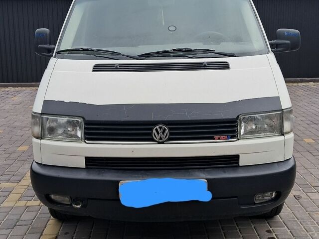 Белый Фольксваген Transporter, объемом двигателя 2.5 л и пробегом 480 тыс. км за 5200 $, фото 1 на Automoto.ua