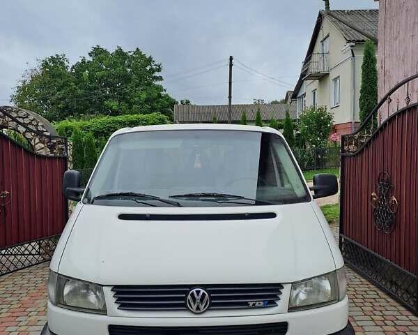 Білий Фольксваген Transporter, об'ємом двигуна 2.46 л та пробігом 364 тис. км за 7500 $, фото 1 на Automoto.ua
