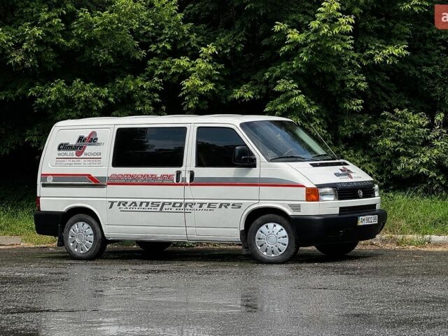 Білий Фольксваген Transporter, об'ємом двигуна 2.5 л та пробігом 296 тис. км за 7500 $, фото 1 на Automoto.ua