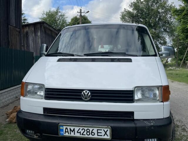 Білий Фольксваген Transporter, об'ємом двигуна 2.5 л та пробігом 477 тис. км за 6300 $, фото 1 на Automoto.ua