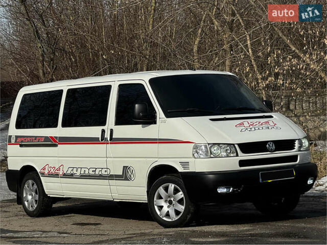 Білий Фольксваген Transporter, об'ємом двигуна 2.5 л та пробігом 380 тис. км за 11500 $, фото 1 на Automoto.ua