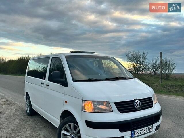 Белый Фольксваген Transporter, объемом двигателя 1.9 л и пробегом 380 тыс. км за 6800 $, фото 1 на Automoto.ua