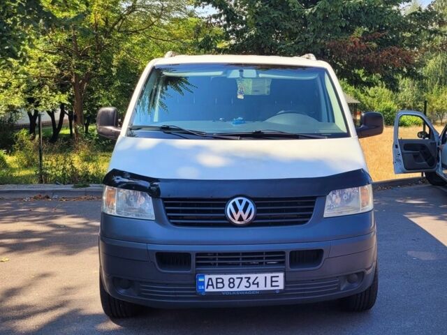 Белый Фольксваген Transporter, объемом двигателя 1.9 л и пробегом 265 тыс. км за 6495 $, фото 1 на Automoto.ua