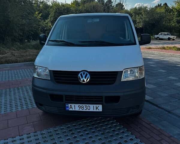 Білий Фольксваген Transporter, об'ємом двигуна 1.9 л та пробігом 471 тис. км за 5800 $, фото 1 на Automoto.ua