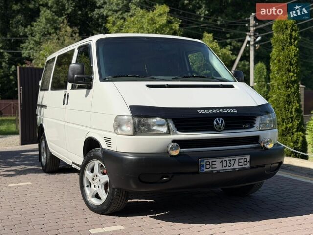 Белый Фольксваген Transporter, объемом двигателя 2.5 л и пробегом 300 тыс. км за 6950 $, фото 1 на Automoto.ua