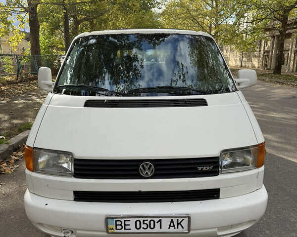 Білий Фольксваген Transporter, об'ємом двигуна 2.5 л та пробігом 445 тис. км за 7300 $, фото 1 на Automoto.ua