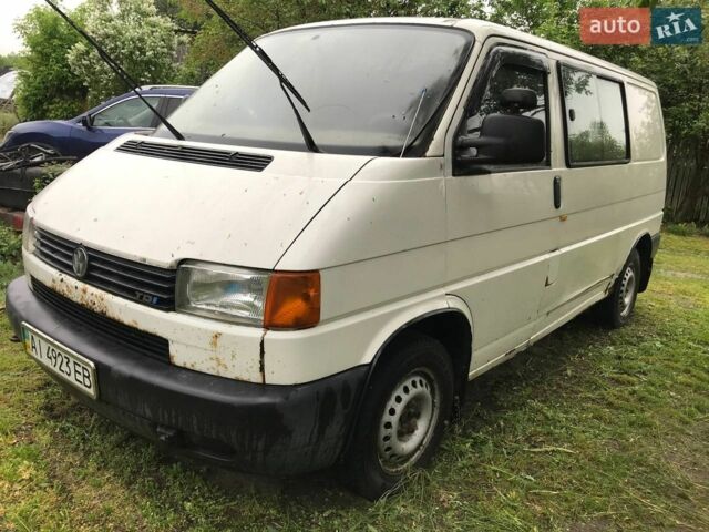 Білий Фольксваген Transporter, об'ємом двигуна 2.4 л та пробігом 450 тис. км за 5500 $, фото 1 на Automoto.ua