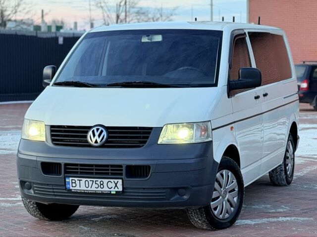 Белый Фольксваген Transporter, объемом двигателя 1.9 л и пробегом 270 тыс. км за 6999 $, фото 1 на Automoto.ua