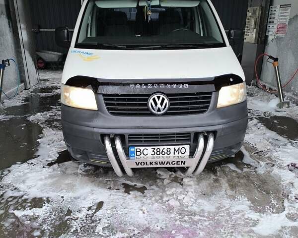 Белый Фольксваген Transporter, объемом двигателя 1.9 л и пробегом 387 тыс. км за 7600 $, фото 1 на Automoto.ua