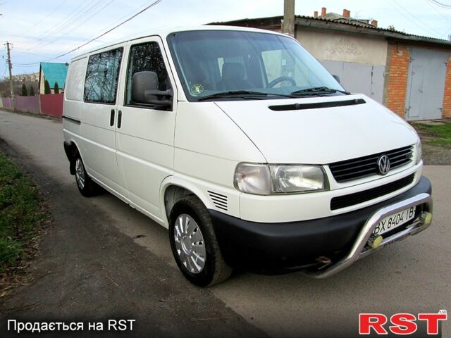 Белый Фольксваген Transporter, объемом двигателя 2.5 л и пробегом 441 тыс. км за 7550 $, фото 1 на Automoto.ua