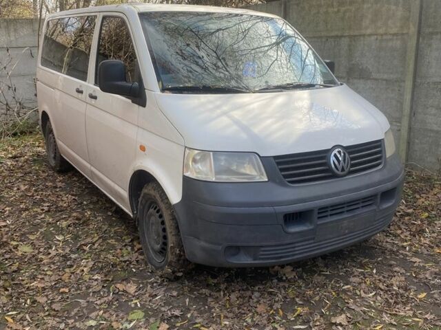 Білий Фольксваген Transporter, об'ємом двигуна 1.9 л та пробігом 232 тис. км за 5100 $, фото 1 на Automoto.ua