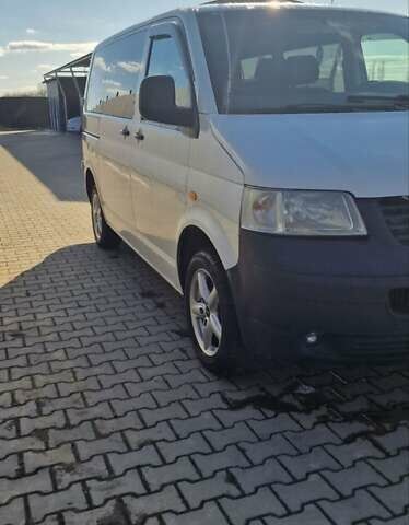Білий Фольксваген Transporter, об'ємом двигуна 1.9 л та пробігом 378 тис. км за 7657 $, фото 1 на Automoto.ua