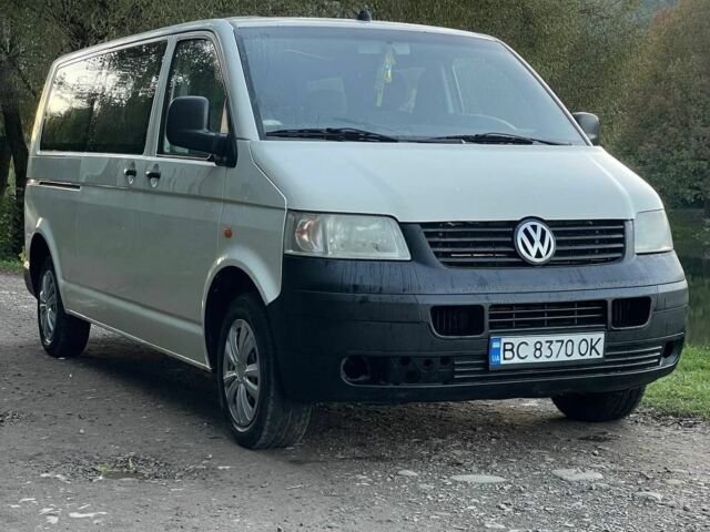 Белый Фольксваген Transporter, объемом двигателя 2.5 л и пробегом 400 тыс. км за 6500 $, фото 1 на Automoto.ua