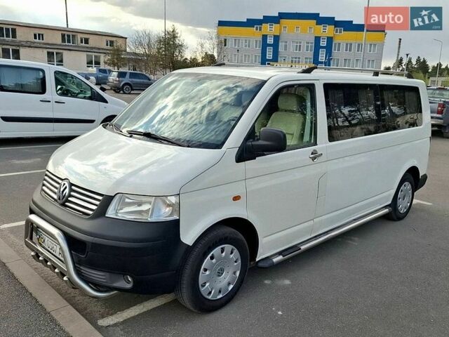 Белый Фольксваген Transporter, объемом двигателя 1.9 л и пробегом 252 тыс. км за 8800 $, фото 1 на Automoto.ua