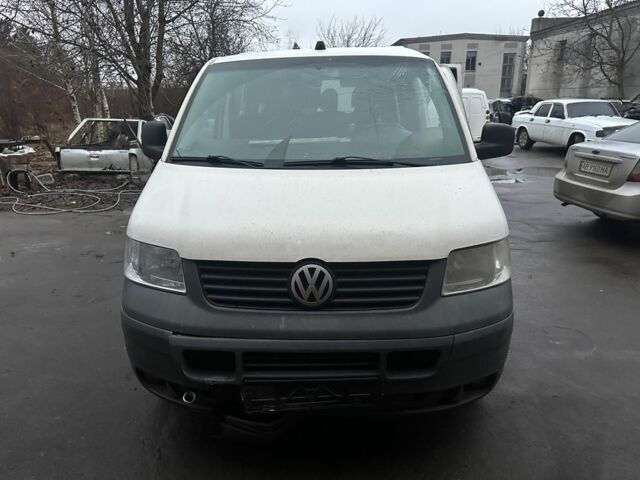Белый Фольксваген Transporter, объемом двигателя 1.9 л и пробегом 433 тыс. км за 3350 $, фото 1 на Automoto.ua