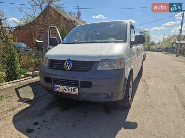 Білий Фольксваген Transporter, об'ємом двигуна 2.46 л та пробігом 374 тис. км за 7700 $, фото 1 на Automoto.ua