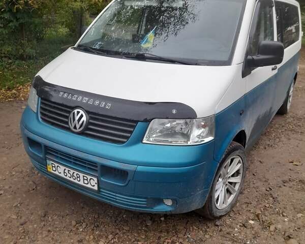 Белый Фольксваген Transporter, объемом двигателя 2.5 л и пробегом 433 тыс. км за 5000 $, фото 1 на Automoto.ua