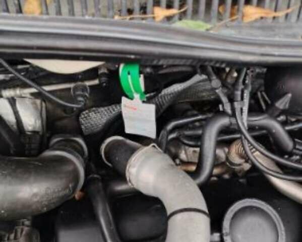 Білий Фольксваген Transporter, об'ємом двигуна 2.5 л та пробігом 303 тис. км за 7100 $, фото 1 на Automoto.ua