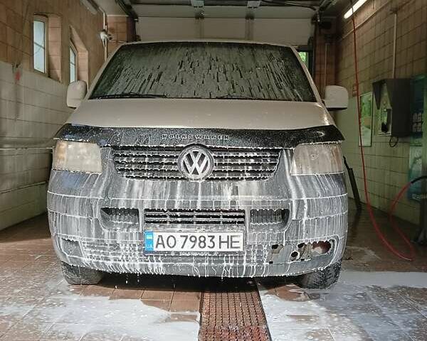 Білий Фольксваген Transporter, об'ємом двигуна 1.9 л та пробігом 334 тис. км за 6500 $, фото 1 на Automoto.ua