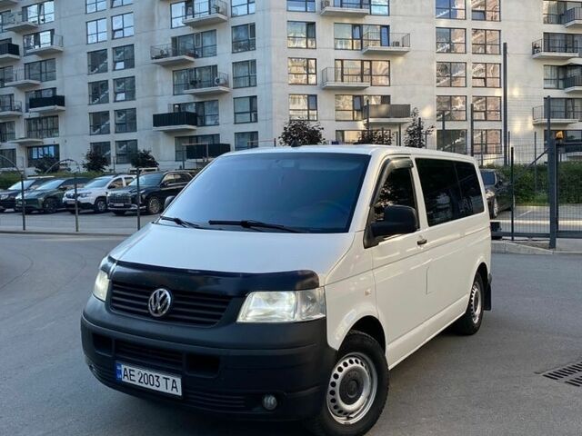 Белый Фольксваген Transporter, объемом двигателя 1.9 л и пробегом 590 тыс. км за 9000 $, фото 1 на Automoto.ua