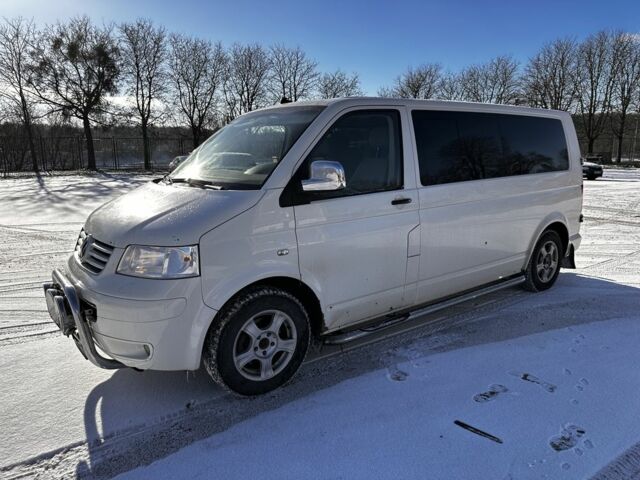Білий Фольксваген Transporter, об'ємом двигуна 2.5 л та пробігом 290 тис. км за 8100 $, фото 1 на Automoto.ua