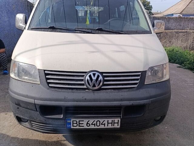Білий Фольксваген Transporter, об'ємом двигуна 2.5 л та пробігом 315 тис. км за 7000 $, фото 1 на Automoto.ua
